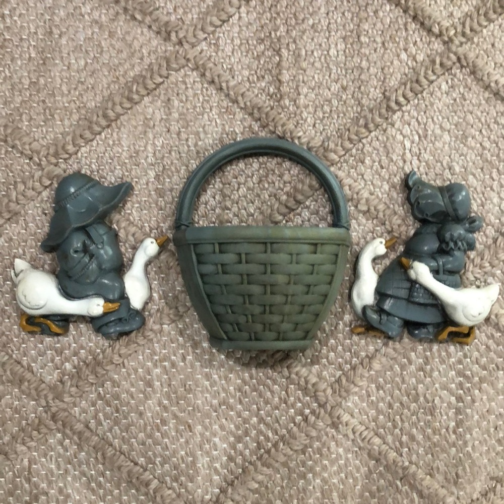 Vintage Homeco boy&girl w/ducks and basket